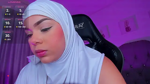 Snapshot of malih_samir chatting on January 28, 2025, 10:23 pm malih samir online show from January 28, 2025, 10:23 pm