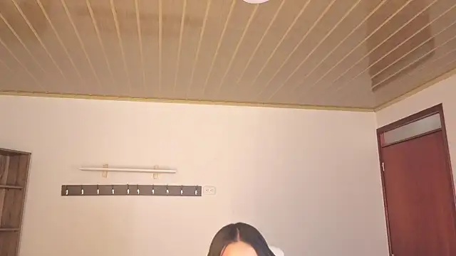 Snapshot of Renaxi_Smith chatting on July 4, 2026, 7:51 pm Renaxi Smith online show from July 4, 2026, 7:51 pm
