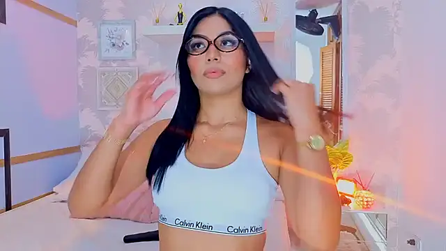 CharlotteGraay online show from January 10, 2026, 7:42 pm