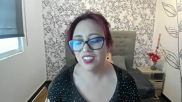 Snapshot of Victoria_Adamns chatting on March 10, 2025, 5:39 pm Victoria Adamns online show from March 10, 2025, 5:39 pm