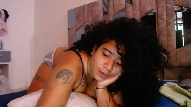 leslycarsson online show from March 29, 2026, 10:00 pm