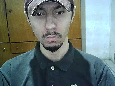 Snapshot of michel1520 chatting on November 9, 2025, 6:23 pm michel1520 online show from November 9, 2025, 6:23 pm