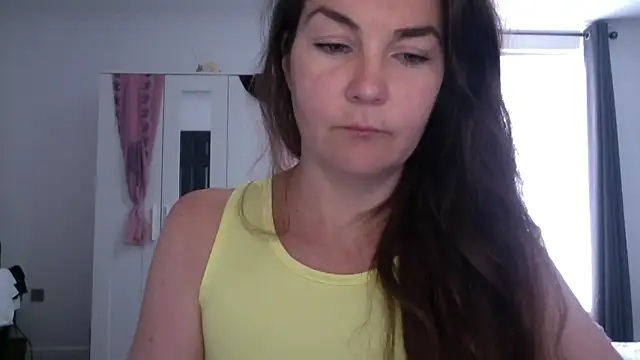 LittleMissFoxx online show from June 20, 2026, 5:18 pm
