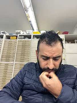 leonardohot1987 online show from February 10, 2026, 6:40 pm