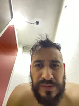 Snapshot of leonardohot1987 chatting on February 10, 2025, 2:30 am leonardohot1987 online show from February 10, 2025, 2:30 am