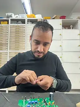 Snapshot of leonardohot1987 chatting on December 4, 2025, 7:24 pm leonardohot1987 online show from December 4, 2025, 7:24 pm