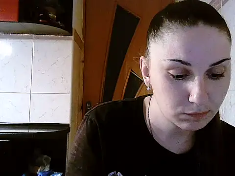 Yuliia30 online show from January 18, 2026, 4:32 pm