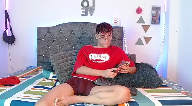 Snapshot of andrew_willyams chatting on March 16, 2025, 6:34 pm andrew willyams online show from March 16, 2025, 6:34 pm