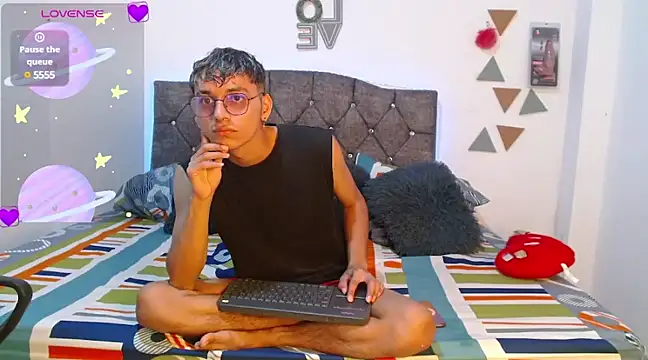 Snapshot of andrew_willyams chatting on January 29, 2025, 4:19 pm andrew willyams online show from January 29, 2025, 4:19 pm