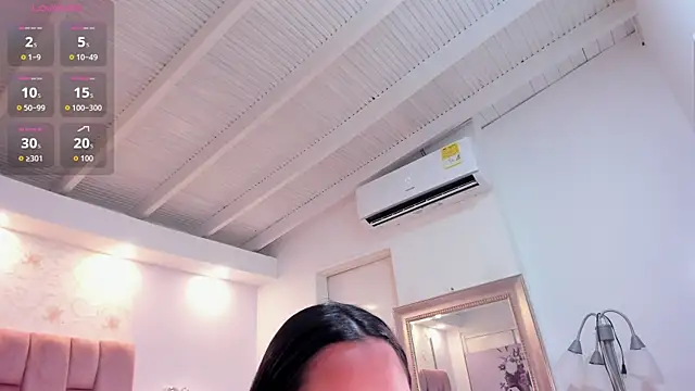 renatarussel online show from October 25, 2025, 8:09 pm