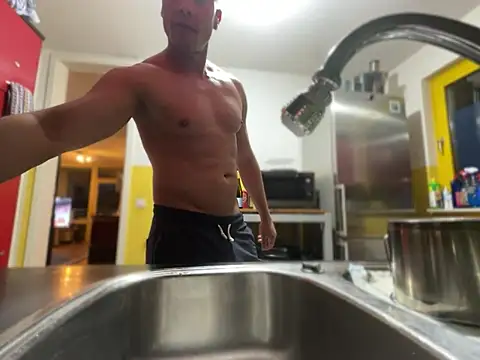 Marcolatin100 online show from February 20, 2025, 5:20 pm