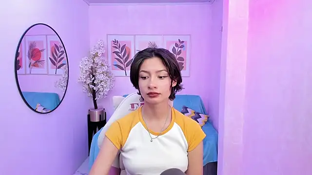 Snapshot of Akaza_Hakuji_ chatting on February 1, 2025, 12:15 pm Akaza Hakuji online show from February 1, 2025, 12:15 pm