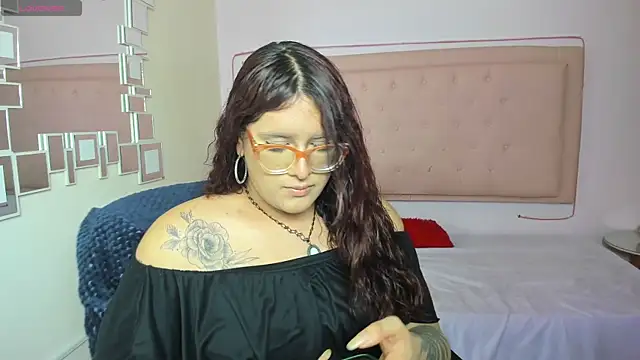 kathepickmanx online show from November 14, 2025, 4:16 am