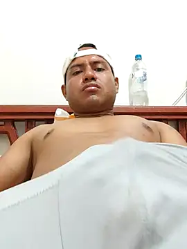 Snapshot of BxanderMan chatting on March 8, 2025, 5:38 am BxanderMan online show from March 8, 2025, 5:38 am