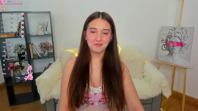 anna elfi online show from March 18, 2025, 9:01 am