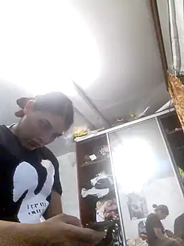 Snapshot of Rosanna_Rennie chatting on September 22, 2025, 1:28 pm Rosanna Rennie online show from September 22, 2025, 1:28 pm