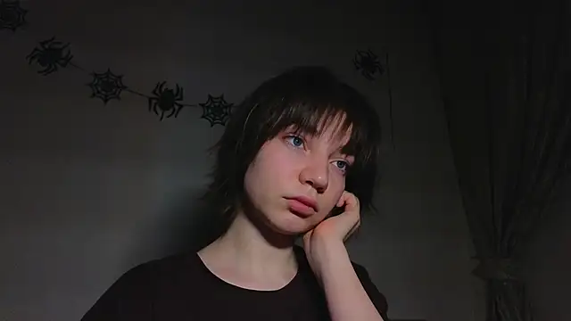 CassJonn online show from November 26, 2025, 6:19 pm