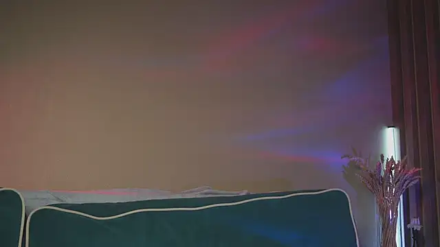 Snapshot of milasmiu chatting on February 11, 2025, 6:11 pm milasmiu online show from February 11, 2025, 6:11 pm