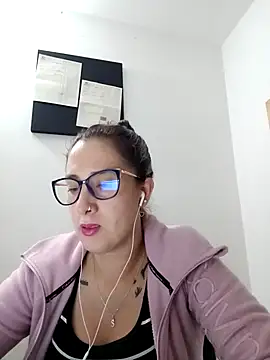 CHARLOTTE 1711 online show from February 22, 2025, 3:12 am