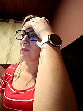 Snapshot of CHARLOTTE_1711 chatting on March 17, 2026, 1:41 am CHARLOTTE 1711 online show from March 17, 2026, 1:41 am