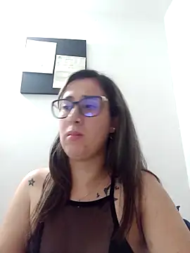 CHARLOTTE 1711 online show from February 28, 2025, 2:42 am