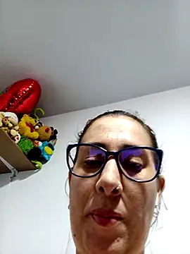 CHARLOTTE 1711 online show from December 16, 2025, 4:17 am