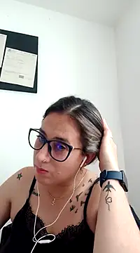 CHARLOTTE 1711 online show from February 10, 2025, 9:47 pm