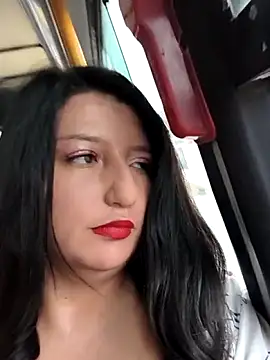 Snapshot of Melyy_Edii chatting on May 3, 2026, 5:38 pm Melyy Edii online show from May 3, 2026, 5:38 pm