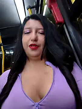 Snapshot of Melyy_Edii chatting on April 24, 2026, 12:12 am Melyy Edii online show from April 24, 2026, 12:12 am