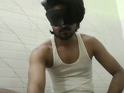 lusty male69 online show from May 26, 2026, 12:36 pm