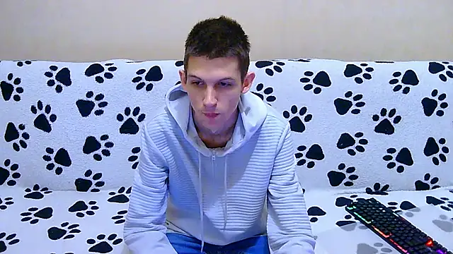 Lester Broo online show from April 3, 2026, 9:43 pm