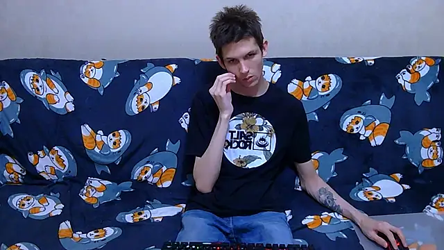 Snapshot of Lester_Broo chatting on June 19, 2026, 10:04 pm Lester Broo online show from June 19, 2026, 10:04 pm