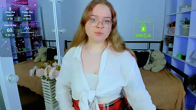 Snapshot of Erica__Alta chatting on November 18, 2025, 6:50 am Erica Alta online show from November 18, 2025, 6:50 am