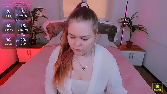 Snapshot of Erica__Alta chatting on October 15, 2025, 5:39 am Erica Alta online show from October 15, 2025, 5:39 am