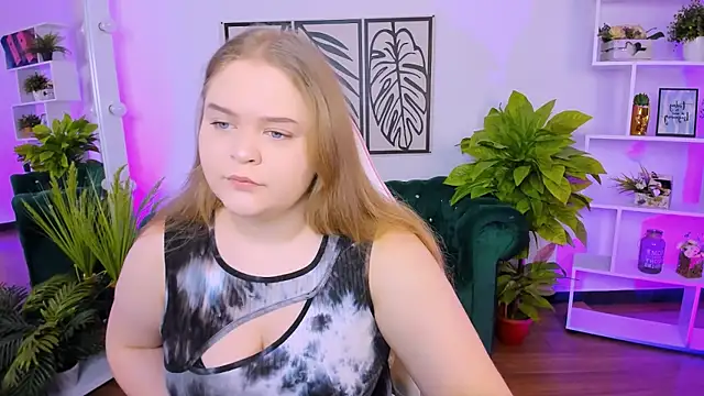 Snapshot of Erica__Alta chatting on March 22, 2025, 6:33 am Erica Alta online show from March 22, 2025, 6:33 am