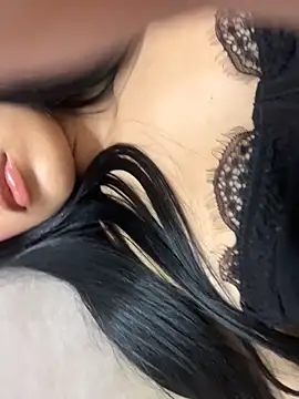 Snapshot of BellaaStorm chatting on November 9, 2025, 8:07 am BellaaStorm online show from November 9, 2025, 8:07 am