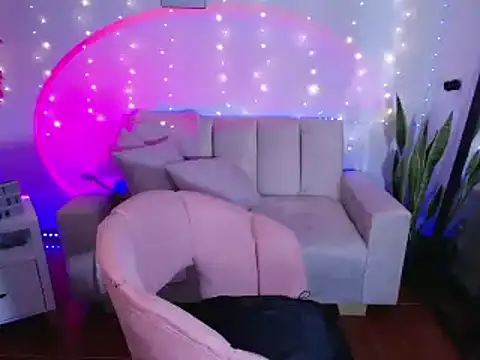 victoria ricci a online show from March 20, 2025, 1:02 am