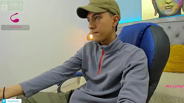 Snapshot of HarolddXL chatting on November 19, 2025, 1:22 pm HarolddXL online show from November 19, 2025, 1:22 pm