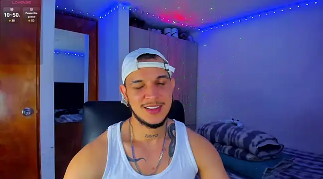 Snapshot of austinoficial chatting on March 22, 2025, 5:39 am austinoficial online show from March 22, 2025, 5:39 am