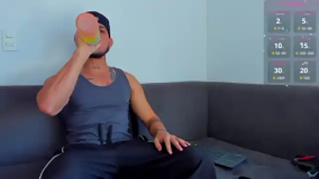 austinoficial online show from October 14, 2025, 8:31 pm