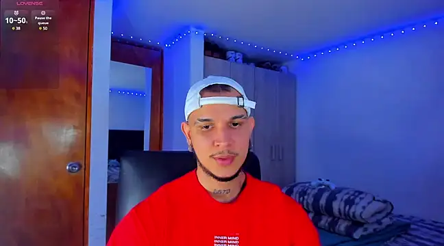Snapshot of austinoficial chatting on March 8, 2025, 4:12 am austinoficial online show from March 8, 2025, 4:12 am