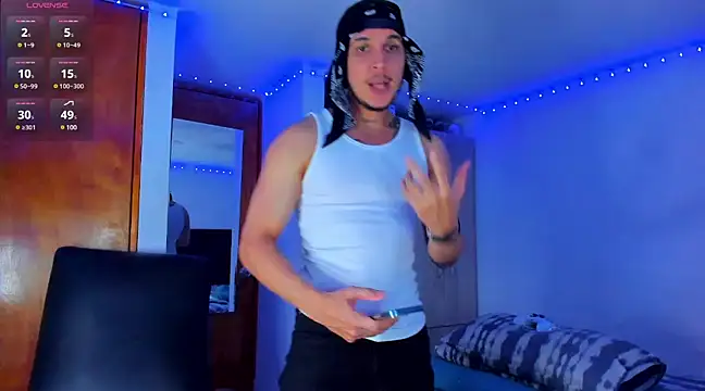 Snapshot of austinoficial chatting on March 4, 2025, 1:12 am austinoficial online show from March 4, 2025, 1:12 am