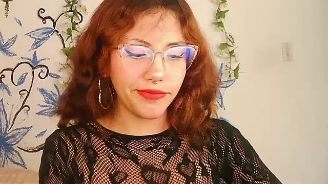 zoe ch  online show from February 18, 2026, 4:21 am