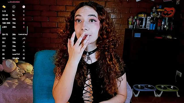 Annycolin  online show from March 9, 2026, 11:08 pm