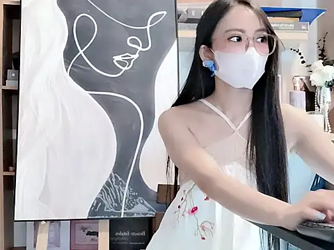 Snapshot of Lush-Office chatting on November 24, 2025, 8:14 am Lush-Office online show from November 24, 2025, 8:14 am