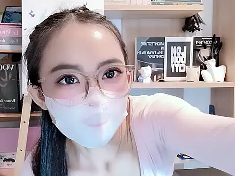 Snapshot of Lush-Office chatting on October 19, 2025, 8:06 am Lush-Office online show from October 19, 2025, 8:06 am