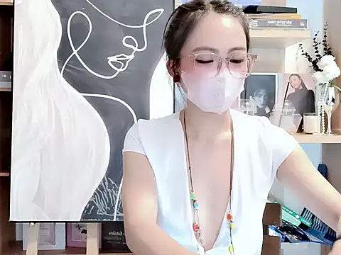 Snapshot of Lush-Office chatting on December 4, 2025, 7:29 am Lush-Office online show from December 4, 2025, 7:29 am