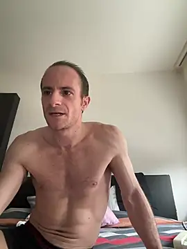 Snapshot of VicesVersa chatting on February 13, 2025, 1:05 pm VicesVersa online show from February 13, 2025, 1:05 pm