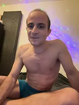 Snapshot of VicesVersa chatting on January 14, 2025, 11:05 pm VicesVersa online show from January 14, 2025, 11:05 pm