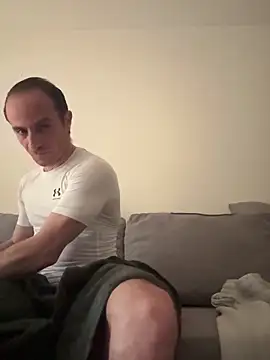 Snapshot of VicesVersa chatting on February 27, 2025, 7:19 am VicesVersa online show from February 27, 2025, 7:19 am